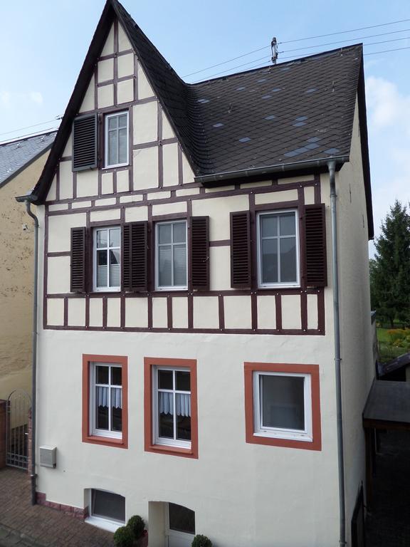 Ferienwohnungen Und Gaestezimmer Peter Busch Bernkastel-Kues Eksteriør bilde